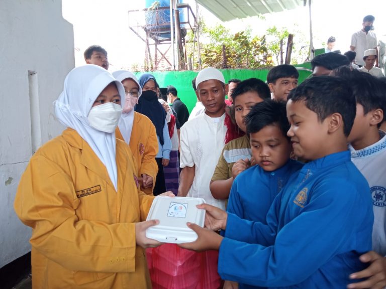 Indahnya Berbagi..